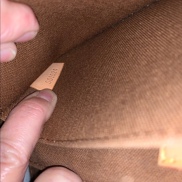 Louis Vuitton handbag - Picture 7 of 7